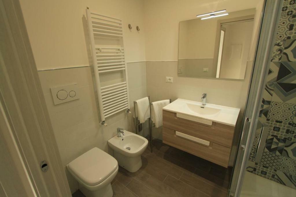 Gianluca Apartments 7A Finale Ligure Kültér fotó